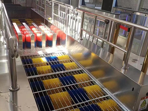 礦用全自動(dòng)洗靴機(jī)